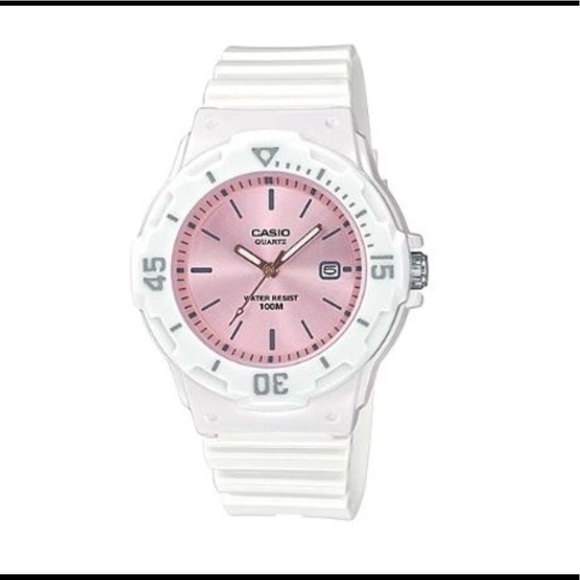Women’s Casio Watch - Picture 1 of 1